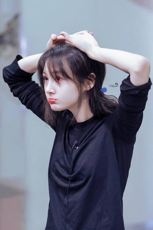 沃尔夫斯堡构建有效拦截体系掌控中场，沃尔夫斯堡主力